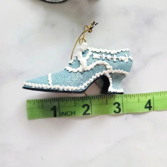 Porcelain Miniature Victorian Vintage Blue White Christmas Shoes Heels Ornaments - Picture 7 of 9